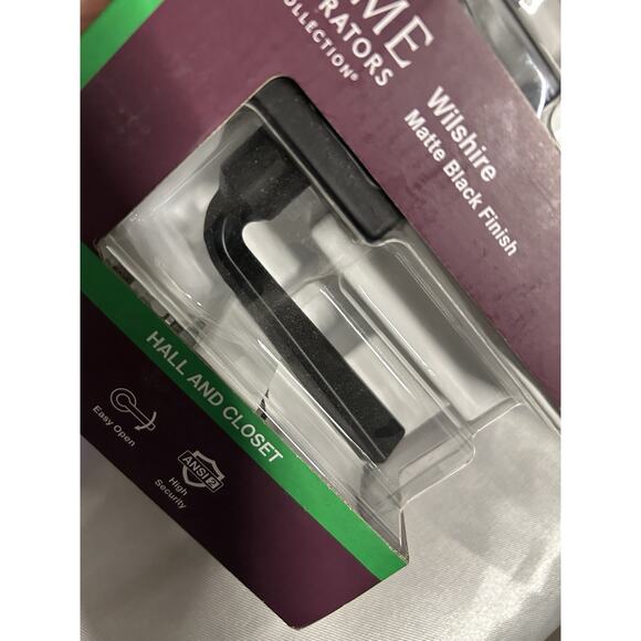 Wilshire Matte Black Hall/Closet Passage Door Lever with Rectangle Rose - Picture 3 of 4